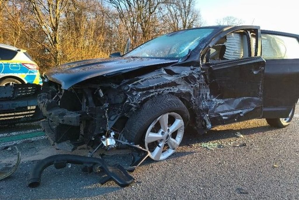 B54 Zollhaus-Hahnstätten: Deadly Collision Sparks Police Search for Witnesses